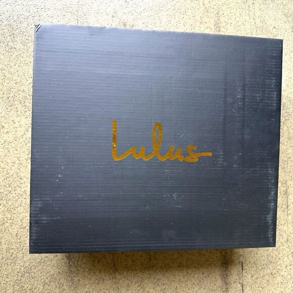 New Lulus Taryne White Pointed Toe Ankle Western Booties - Picture 7 of 8